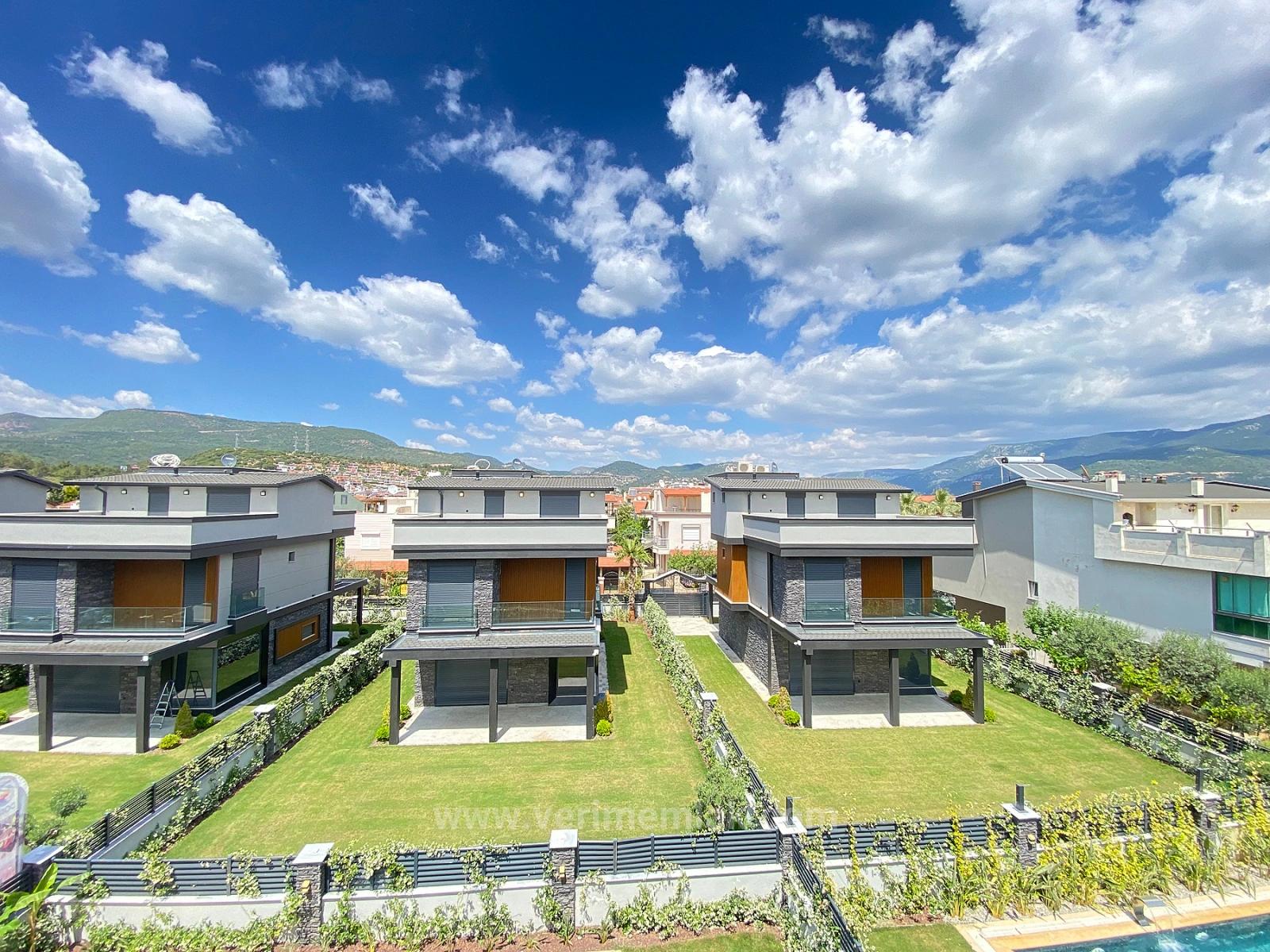 4+1 Luxusvilla Mit Fußbodenheizung Zum Verkauf Am Meer In Gümüldür