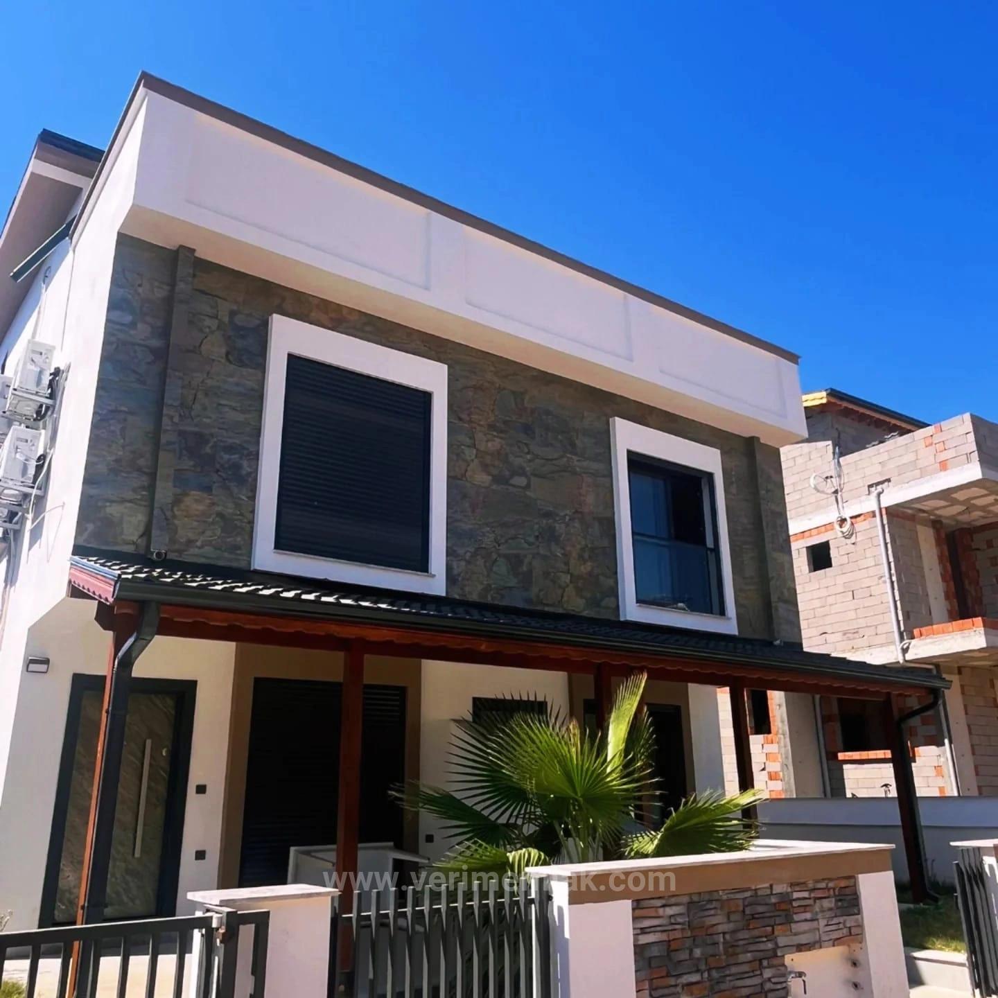 3+1 Villa Zum Verkauf Im Zentrum Von Özderede Çarşı, Vorderseite, Bezugsfertig!!