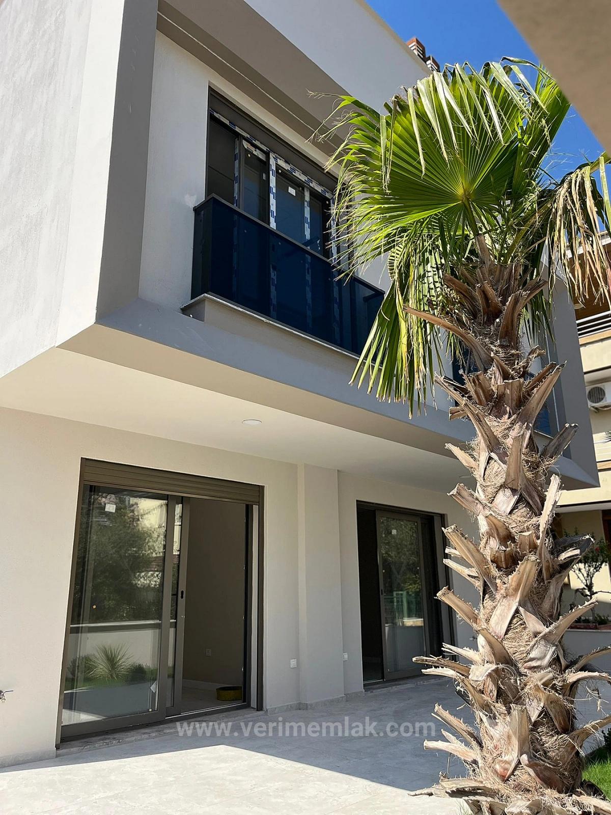 Özdere Çukuralaltı Zentrale Lage 3+1 Sommerhaus Zum Verkauf Mit Parkplatz