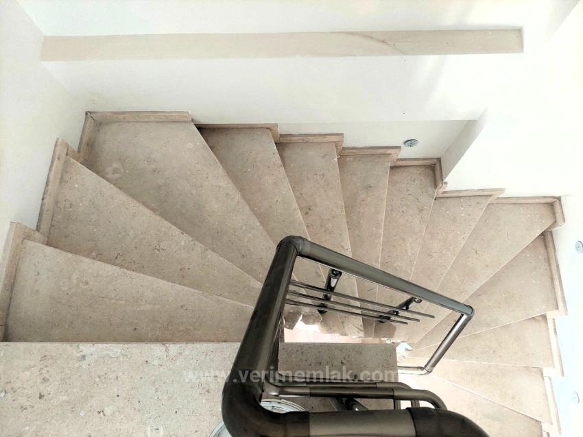 Moderne Eckvilla Auf Einem Grundstück In Payamlı, Seferihisar Zu Verkaufen | 2+1 Villa Mit Baugenehmigung.