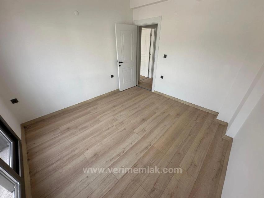 Moderne Eckvilla Auf Einem Grundstück In Payamlı, Seferihisar Zu Verkaufen | 2+1 Villa Mit Baugenehmigung.