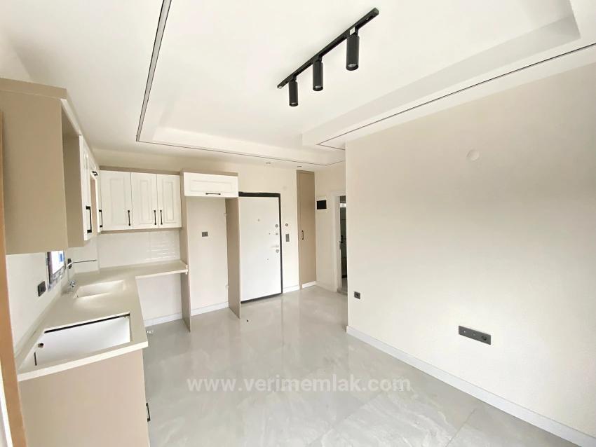 Luxuriöse 1+1-Wohnung Zum Verkauf In Gümüldür, 300 M Vom Meer Entfernt, Mit Aufzug!