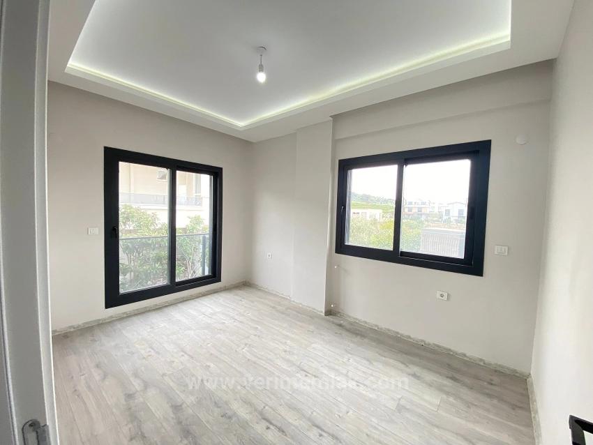 Luxuriöse 6+1 Villa In Özdere Orta Mahalle, 400 M Vom Meer Entfernt, Im Stadtzentrum.