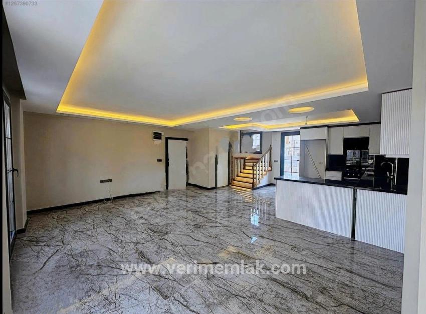 3+1-Zimmer Villa Zu verkaufen in Cumhuriyet Bz. Seferihisar Doğanbey - 315 m²