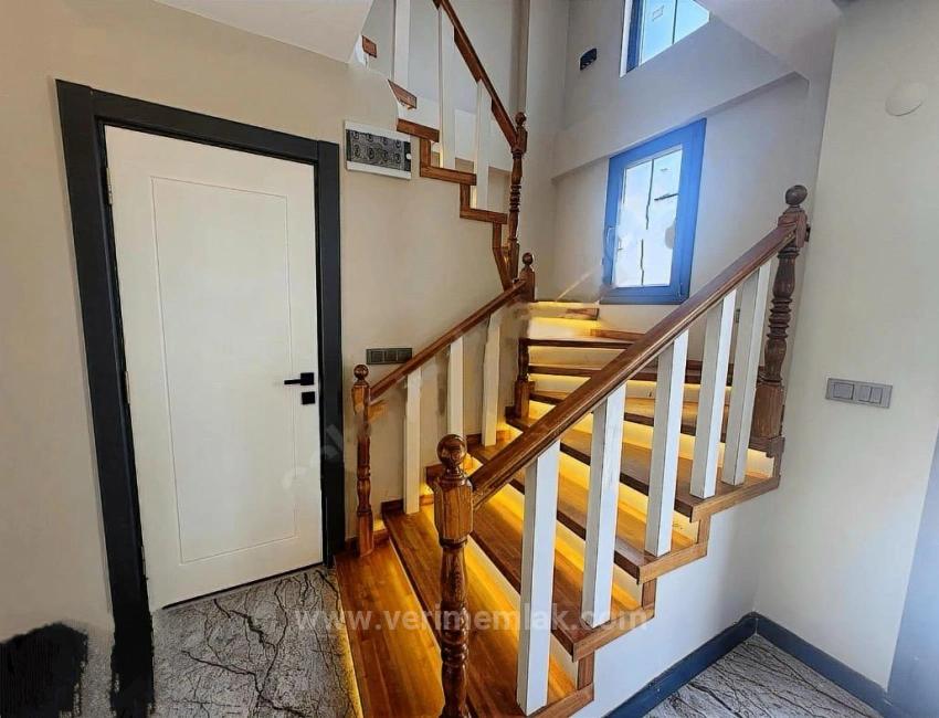 Moderne Und Luxuriöse 3+1-Zimmer-Villa Mit Privatem Pool Zum Verkauf Im Viertel Cumhuriyet, Seferihisar