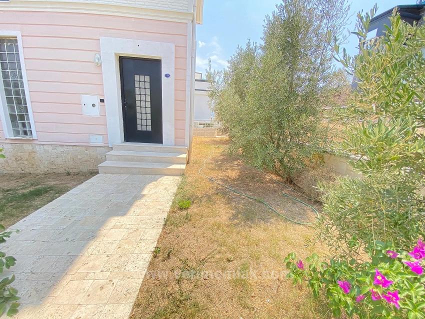 Ultraluxuriöse 4+2-Villa Zum Verkauf In Doğanbey Mit Vollem Meerblick