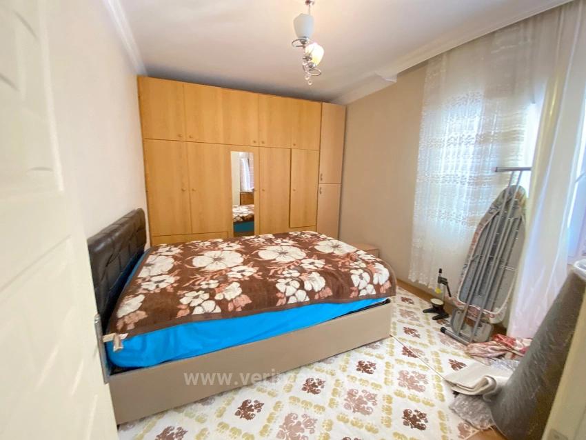 Im Herzen Von Gumuldur Gelegen, Im 2. Stock, Netto 150Mt, 3+1 Wohnung Zum Verkauf