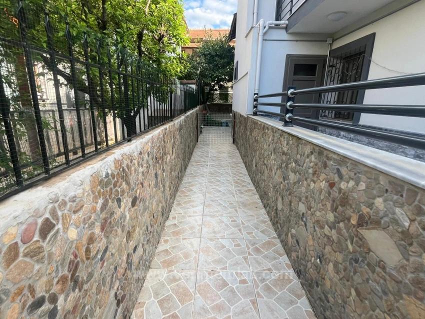 Luxuriöse 3+1 Doppelhaushälfte Mit Großzügigem Garten, 350 Meter Vom Meer Entfernt In Özdere Orta Mahalle!