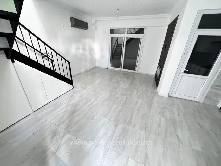 Luxuriöse Und Komfortable 2+1-Zimmer-Villa In Einer Anlage Mit Olympischem Schwimmbecken In Seferihisar Zu Verkaufen!