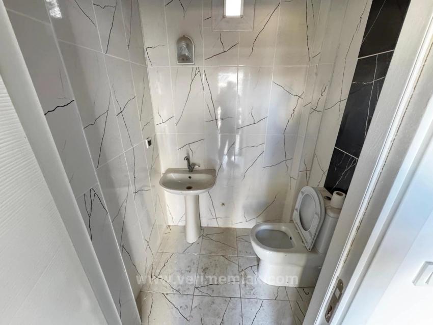 Luxuriöse Und Komfortable 2+1-Zimmer-Villa In Einer Anlage Mit Olympischem Schwimmbecken In Seferihisar Zu Verkaufen!