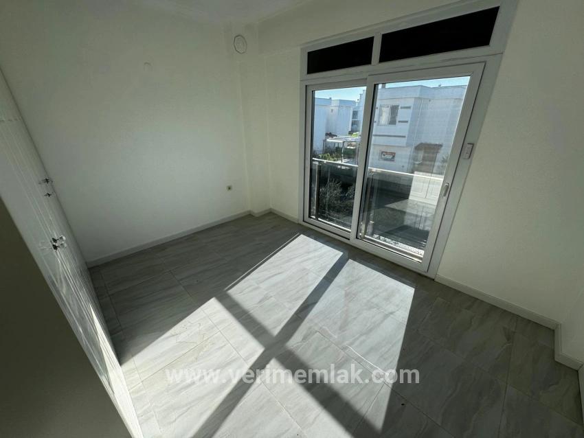 2+1-Zimmer Villa Zu verkaufen in Cumhuriyet Bz. Seferihisar Doğanbey - 210 m²