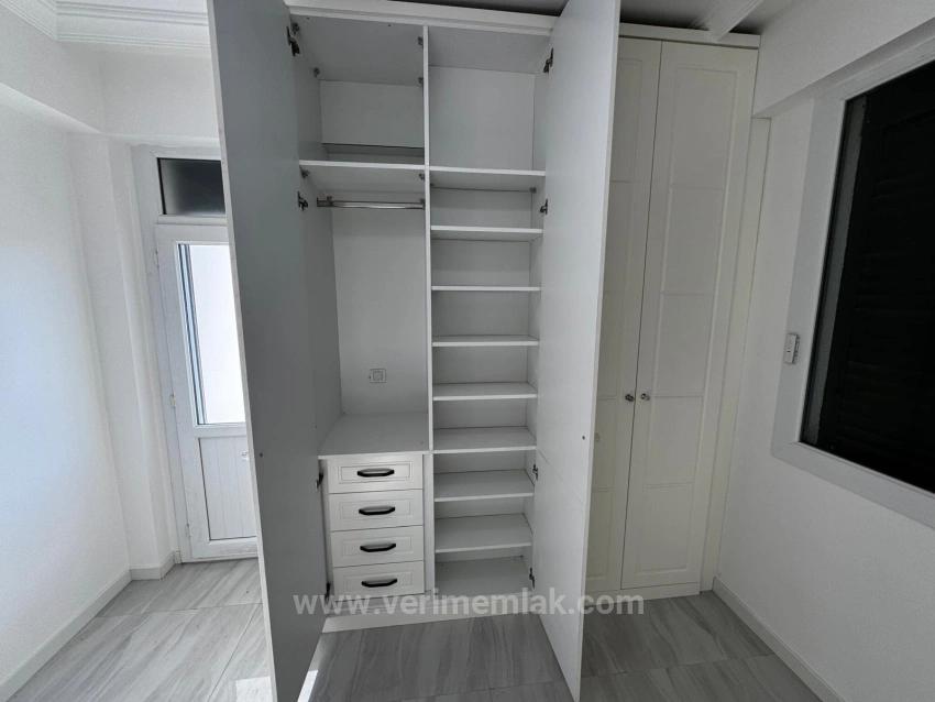 Luxuriöse Und Komfortable 2+1-Zimmer-Villa In Einer Anlage Mit Olympischem Schwimmbecken In Seferihisar Zu Verkaufen!