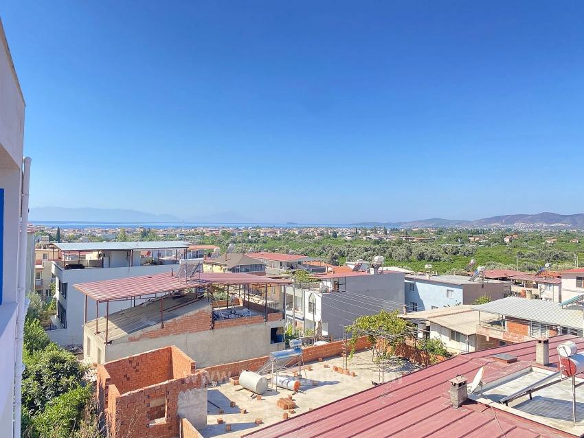 2+1 Villa Zum Verkauf Mit Komplettem Meeresgarten In Seferihisar Ürkmez