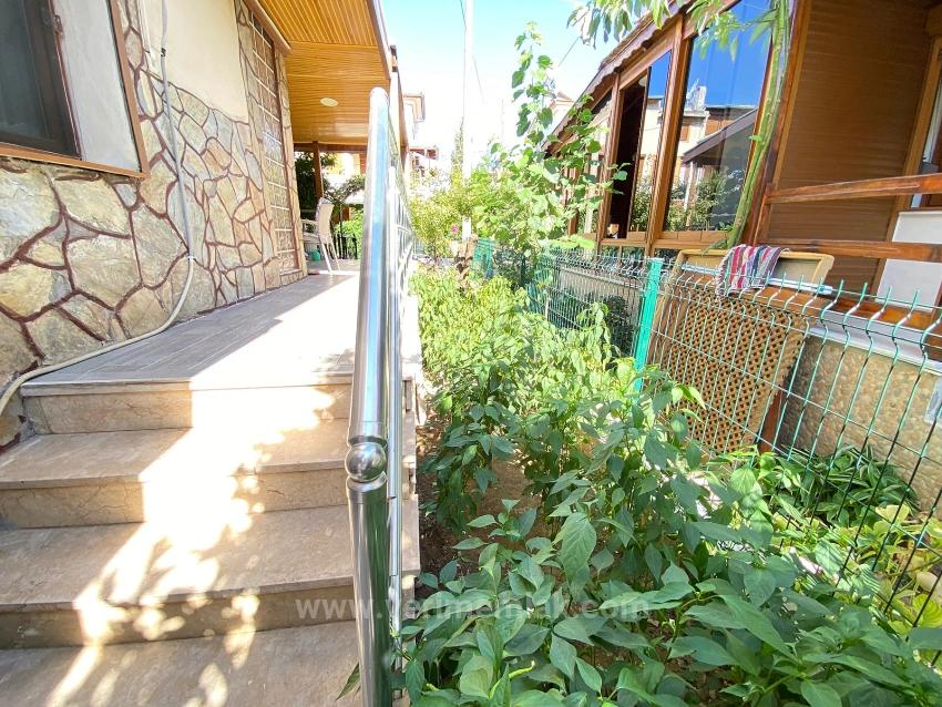 Freistehende 4+1 Villa Zum Verkauf Mit Großem Garten Auf Einem Grundstück In Doğanbey