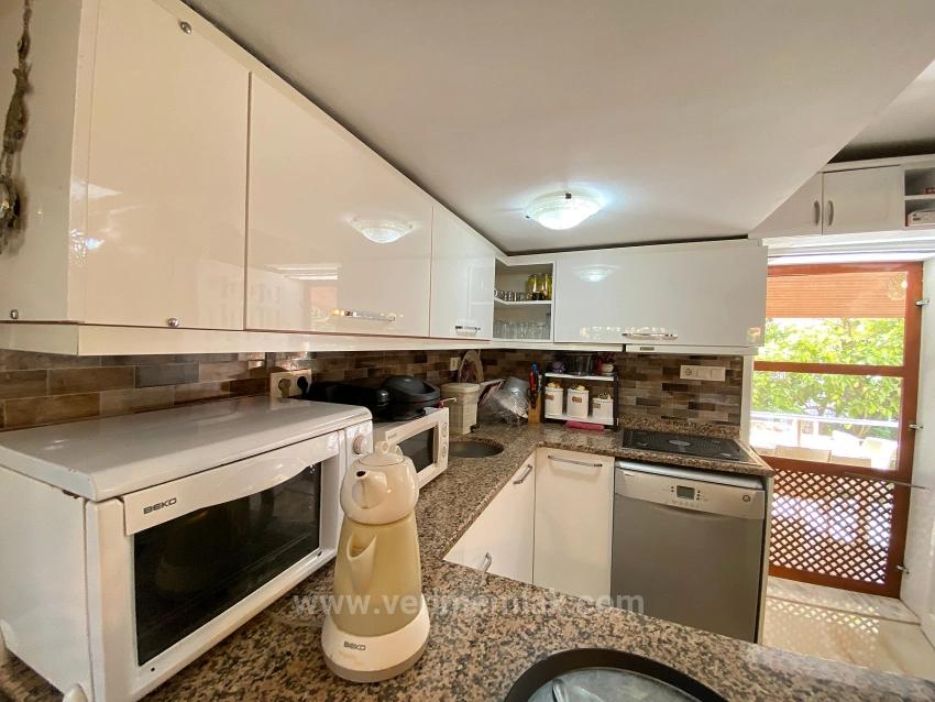 Freistehende 4+1 Villa Zum Verkauf Mit Großem Garten Auf Einem Grundstück In Doğanbey