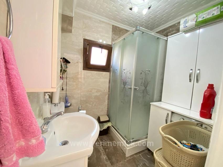 Freistehende 4+1 Villa Zum Verkauf Mit Großem Garten Auf Einem Grundstück In Doğanbey