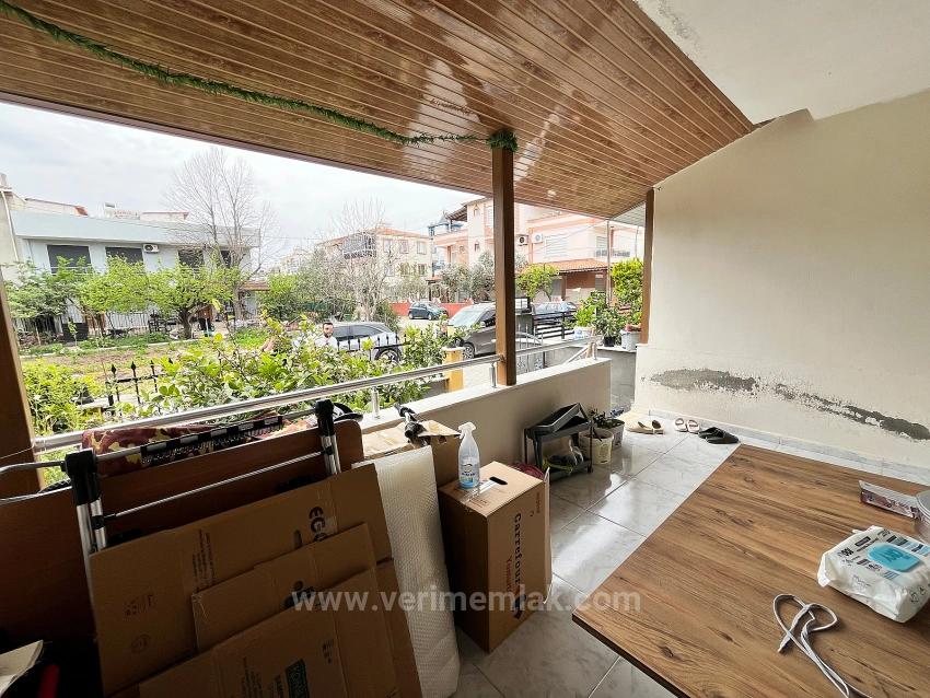 1+1-Apartment Zum Verkauf In Seferihisar/Mersin, 500 M Vom Meer Entfernt, Mit Garten, Keine Weiteren Renovierungsarbeiten Erforderlich.