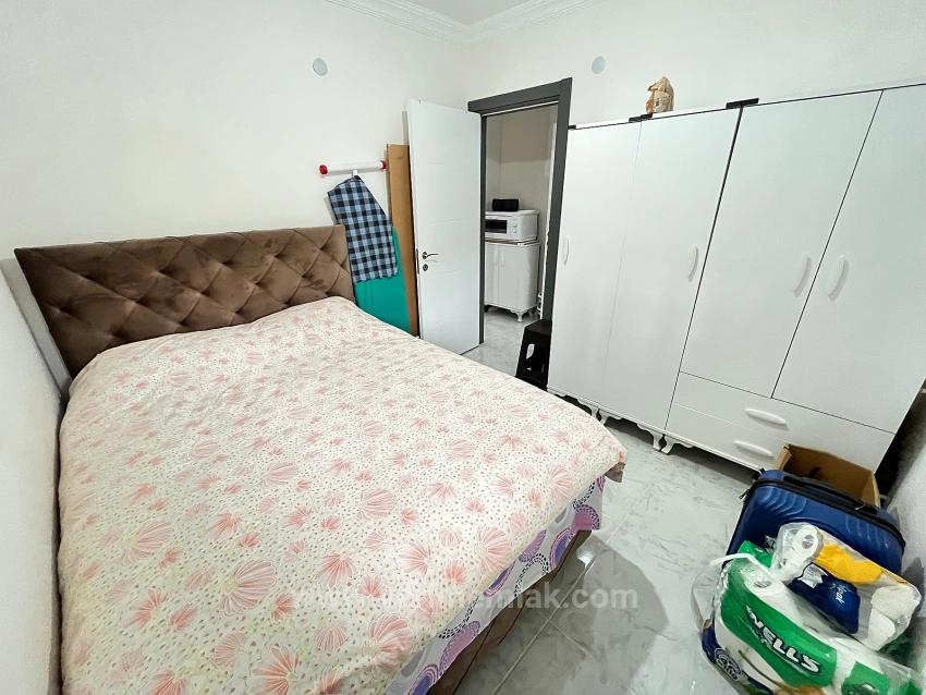 1+1-Apartment Zum Verkauf In Seferihisar/Mersin, 500 M Vom Meer Entfernt, Mit Garten, Keine Weiteren Renovierungsarbeiten Erforderlich.