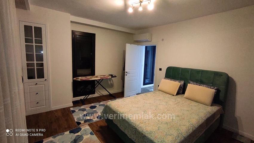 3+1 Villa Zum Verkauf Mit Einem Einzelnen Freistehenden Pool Am Meer In Ürkmez