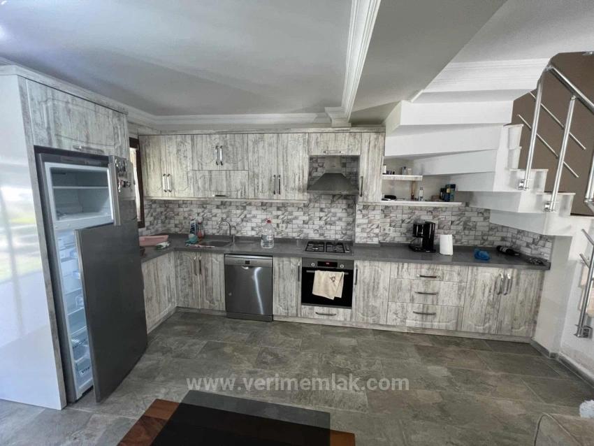 Prestigeträchtige 3+1-Zimmer-Villa Zum Verkauf In Gümüldür Fevzi Çakmak, Direkt Am Meer Mit Pool