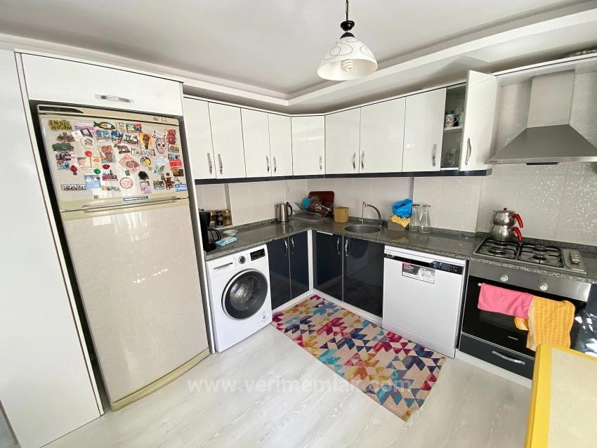 Luxuriöse 3+1 Maisonette-Wohnung Zum Verkauf In Ürkmez, 400 Meter Vom Meer Entfernt, Zentral Gelegen