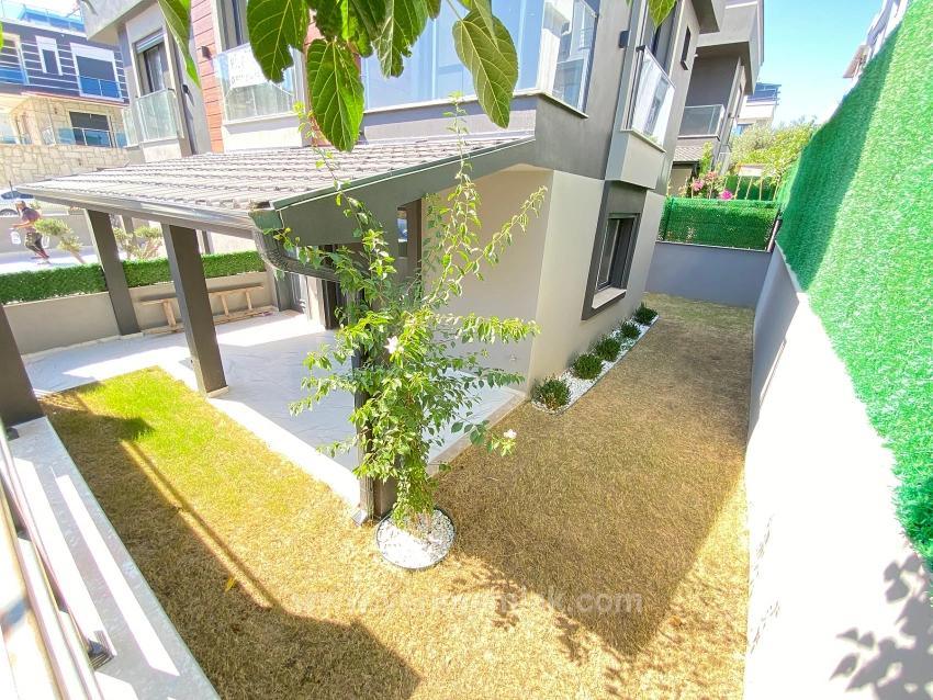 Luxuriöse Eckvilla (3+1 Zimmer) Mit Vollem Meerblick Im Atatürk-Viertel Von Seferihisar Zu Verkaufen!