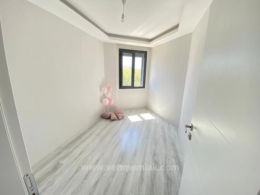 3+1 Penthouse-Maisonette Zur Miete In Seferihisar Mersinalanı, 300 M Vom Meer Entfernt!