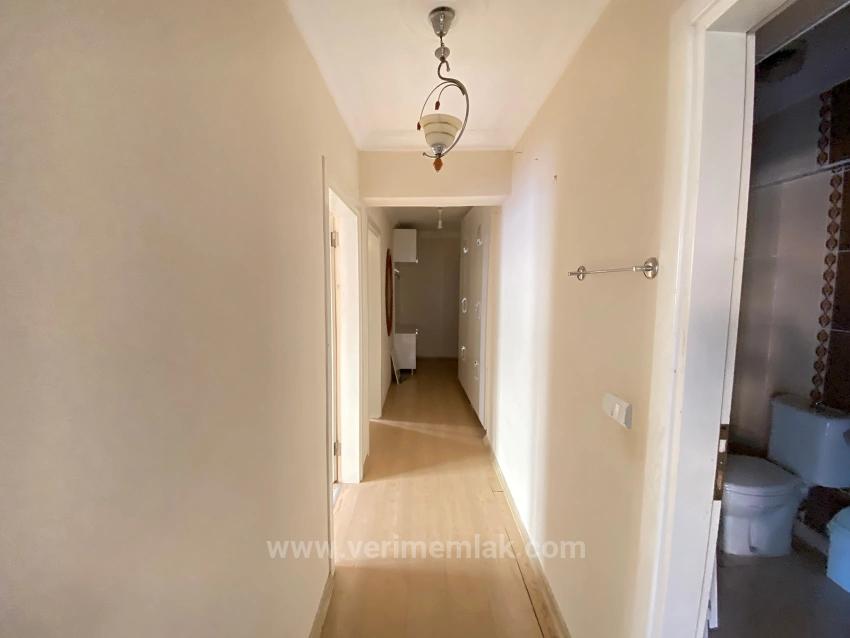 2+1-Zimmer-Wohnung Zur Miete In Seferihisar, Mersin-Gebiet, Nur 100 Meter Vom Meer Entfernt!