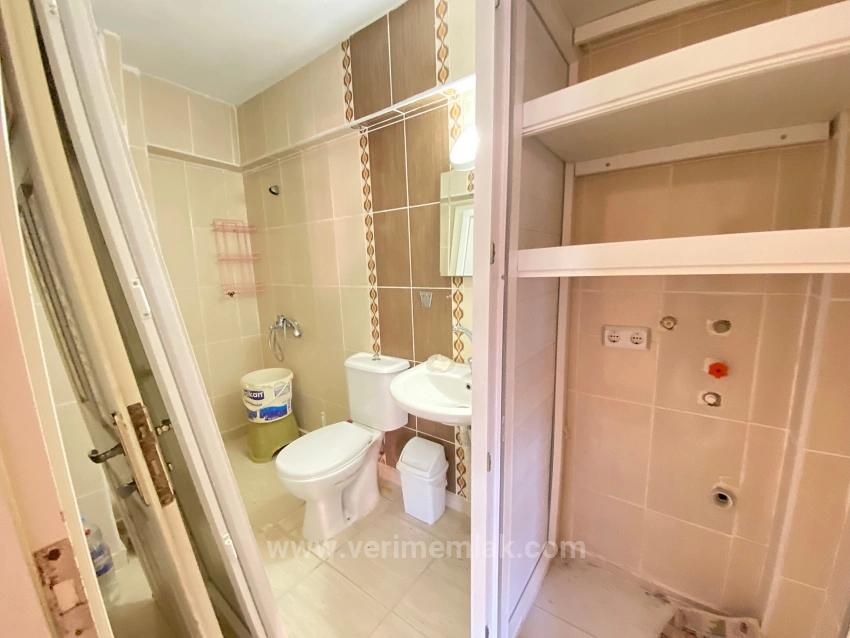 2+1-Zimmer-Wohnung Zur Miete In Seferihisar, Mersin-Gebiet, Nur 100 Meter Vom Meer Entfernt!