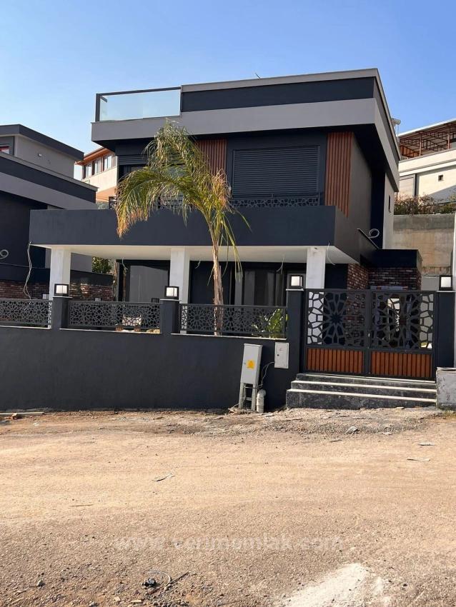 Ultra-Luxus 3+1 Freistehende Villa Zum Verkauf In Doğanbey Mit Meer- Und Naturblick