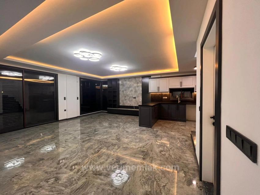 Luxuriöse Freistehende 3+1-Zimmer-Villa In Seferihisar Mit Vollem Meerblick Und Smart-Home-Systemen Zu Verkaufen