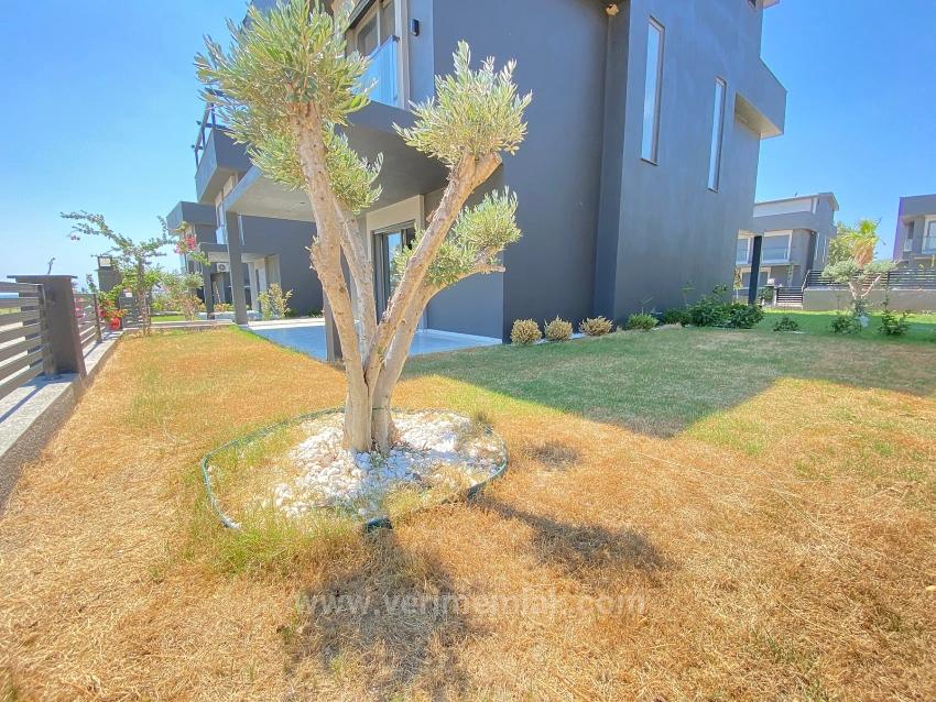 Ultra-Luxus 3+1 Freistehende Villa Zum Verkauf Am Meer In Doğanbey