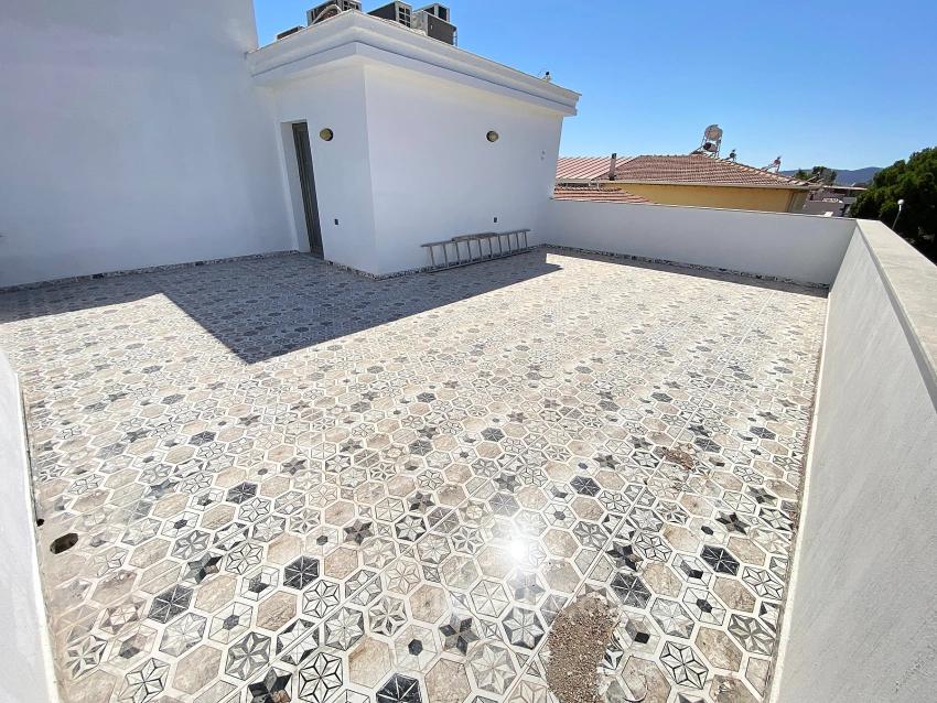 Ultra-Luxus-3+1-Villa Zum Verkauf Mit Privatem Garten, Direkt Am Meer In Ürkmez