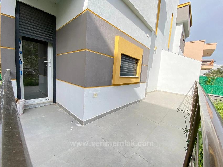 3+1 Villa Zum Verkauf In Doğanbey, Geräumig, Mit Freistehendem Garten, Nahe Dem Meer