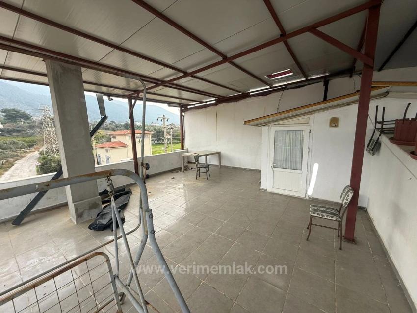 400 M Vom Meer Entfernt In Özdere Orta Mahalle | 4+1 Einfamilienhaus Und Großer Garten