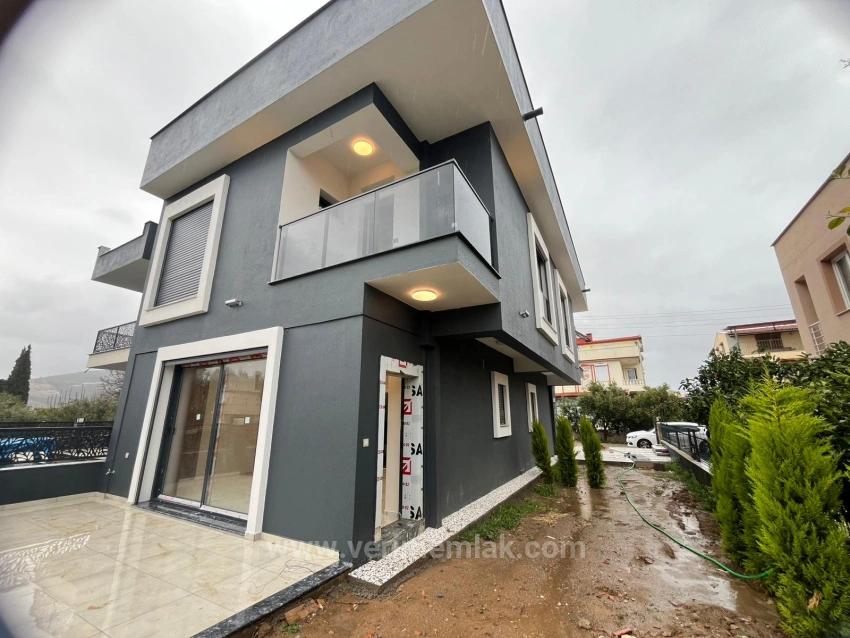 Freistehende Villa Mit Obstgarten, 500 M Vom Meer Entfernt In Gümüldür Fevzi Çakmak