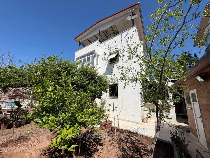Freistehende Villa (315 M²) Mit 3 Schlafzimmern Und Einem Zusätzlichen Zimmer Sowie Einem Obstgarten, 650 M Vom Meer Entfernt In Doğanbey