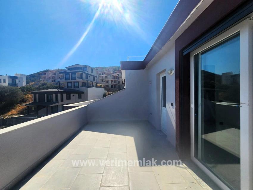 3+1-Zimmer Villa Zu verkaufen in Atatürk Bz. Seferihisar Doğanbey - 170 m²