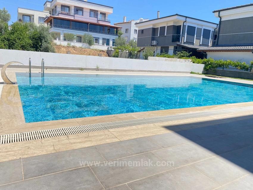 3+1 Freistehende Villa Mit Großem Garten Und Pool Zum Verkauf In Doğanbey