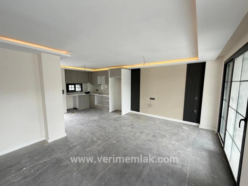 3+1-Zimmer Villa Zu verkaufen in Cumhuriyet Bz. Seferihisar Doğanbey - 250 m²