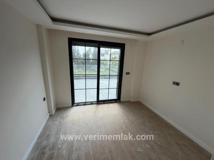 3+1-Zimmer Villa Zu verkaufen in Cumhuriyet Bz. Seferihisar Doğanbey - 250 m²