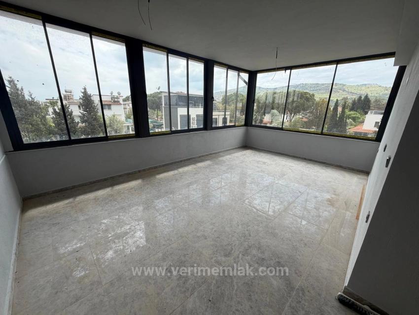 Luxuriöse 3+1-Zimmer-Villa Mit Privatem Pool, 750 M Vom Meer Entfernt In Seferihisar Cumhuriyet!