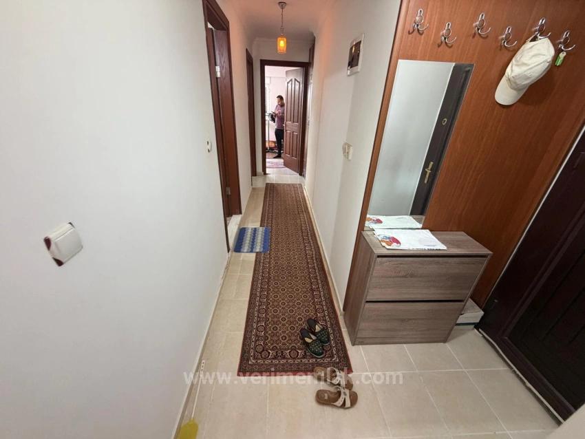 2+1-Zimmer-Wohnung In Seferihisar Zu Verkaufen, 400 M Vom Meer Entfernt, Mit Freiem Blick In Die Natur.