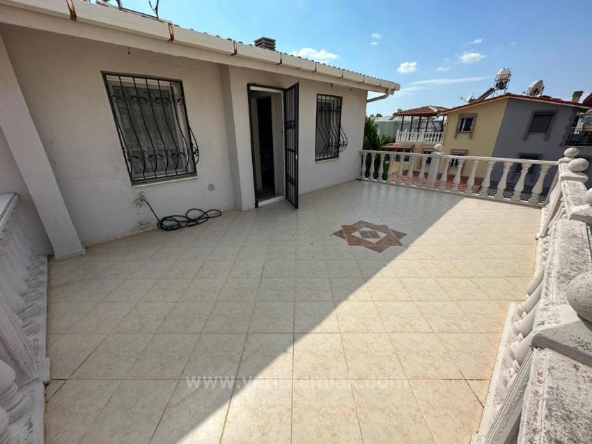 5+1 Villa Mit Großem Garten Zum Verkauf In Ürkmez Am Meer