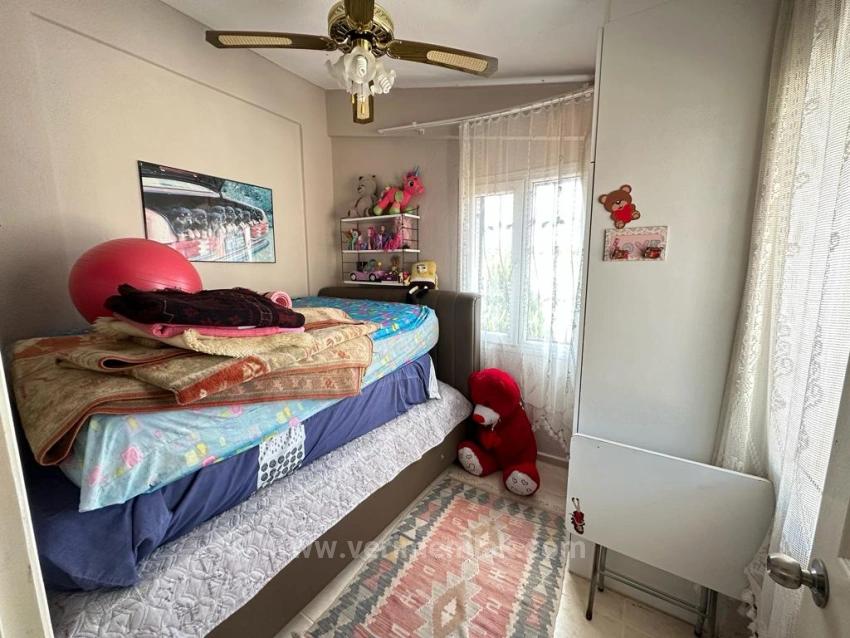 Luxuriöse, Freistehende Villa (4+1 Schlafzimmer) In Seferihisar Bengiler, 100 M Vom Meer Entfernt, Komplett Renoviert