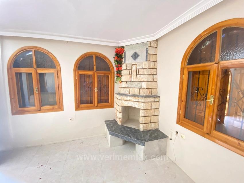 4+1 Freistehende Villa Zum Verkauf In Doğanbey Mit Großem Garten Und Meerblick