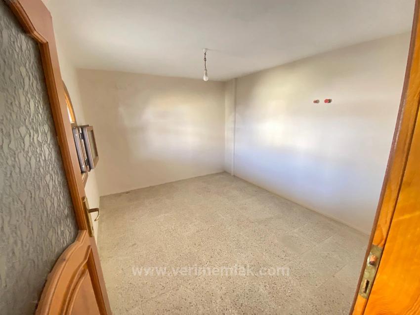 Eine Komplett Freistehende 4+1-Zimmer-Villa Auf Einem 225 M² Großen Grundstück, Nur 50 Meter Vom Meer Entfernt, In Payamlı, Seferihisar.