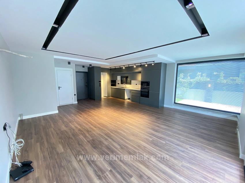 Luxuriöse 4+1-Villa Mit Swimmingpool Und Fußbodenheizung Zum Verkauf In Gumuldur