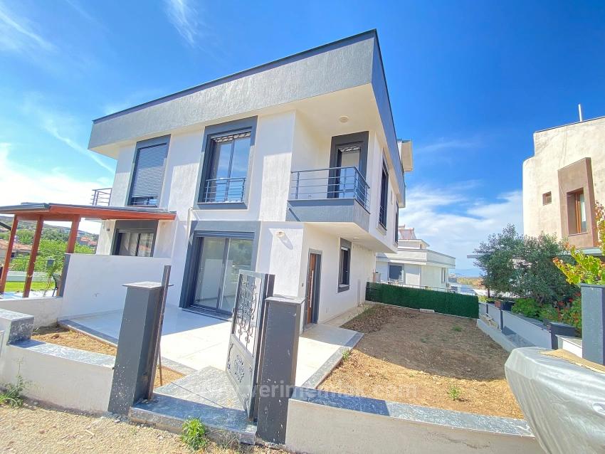 3+1-Zimmer Villa Zu Verkaufen in Payamlı Bz. Seferihisar Doğanbey - 150 m²