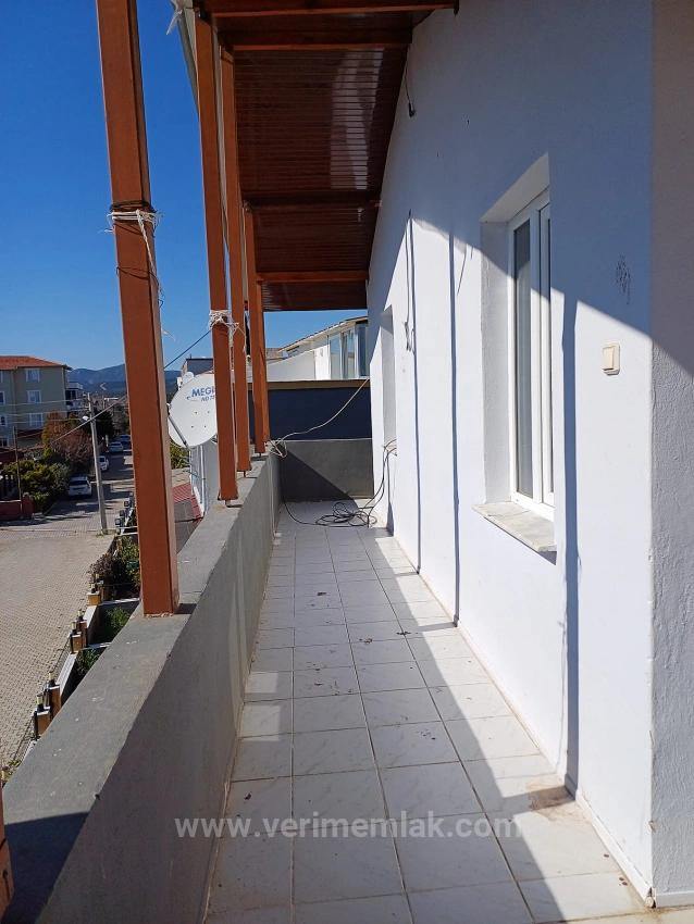 Schnäppchen! 2+1-Zimmer-Wohnung Mit Terrasse In Seferihisar, Mersin-Gebiet, Nur 400 M Vom Meer Entfernt Zu Verkaufen!